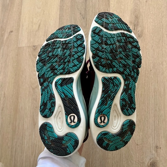 LULULEMON Blissfeel Running Shoes - Picture 5 of 6